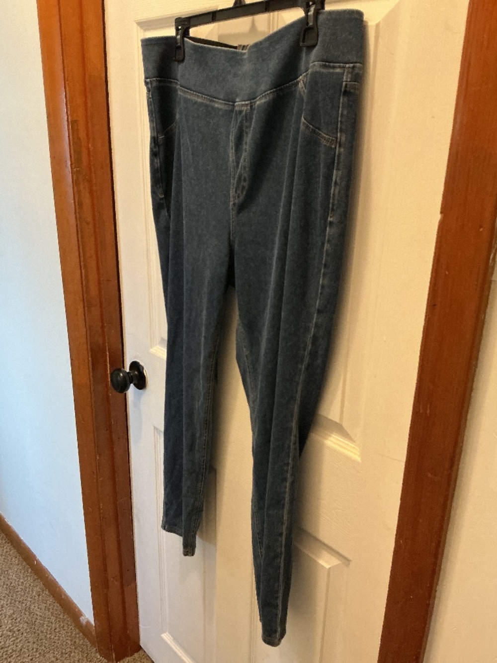 Lightweight denim leggings